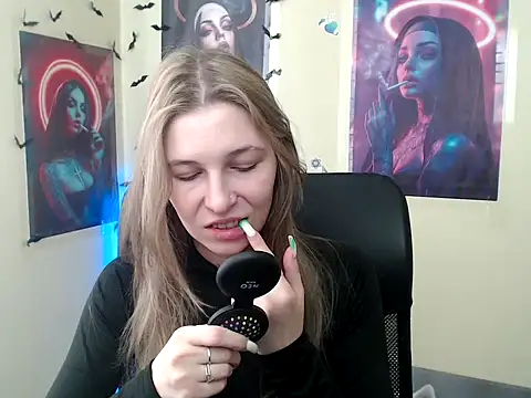 StrangerGi online show from 04-30-26, 06:09