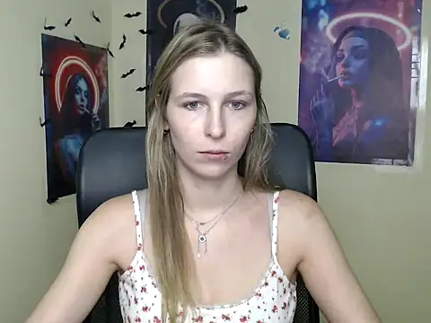 StrangerGi online show from 07-12-26, 11:55