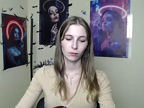 StrangerGi online show from 10-11-25, 05:19