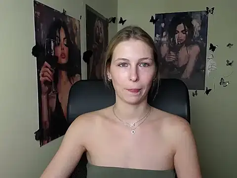 StrangerGi online show from 07-17-26, 11:40