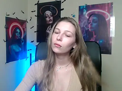 StrangerGi online show from 05-17-26, 06:13