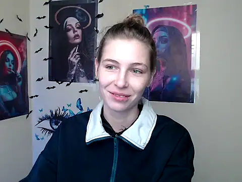 StrangerGi online show from 10-23-25, 06:12