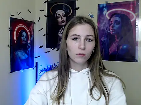 StrangerGi online show from 11-04-25, 01:15