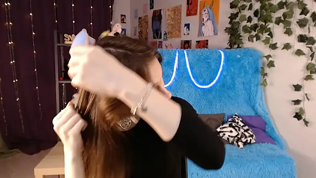 Hermione Reid online show from 01-23-25, 04:30