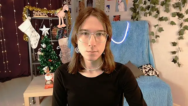 Hermione Reid online show from 01-05-25, 04:36