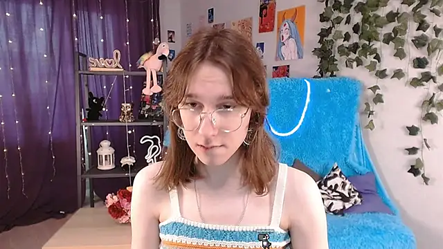 Hermione Reid online show from 01-24-25, 07:19