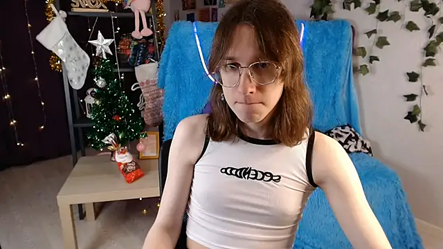 Hermione Reid online show from 01-08-25, 04:23