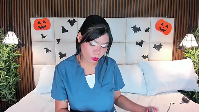 CailynBrowm online show from 10-28-25, 04:24