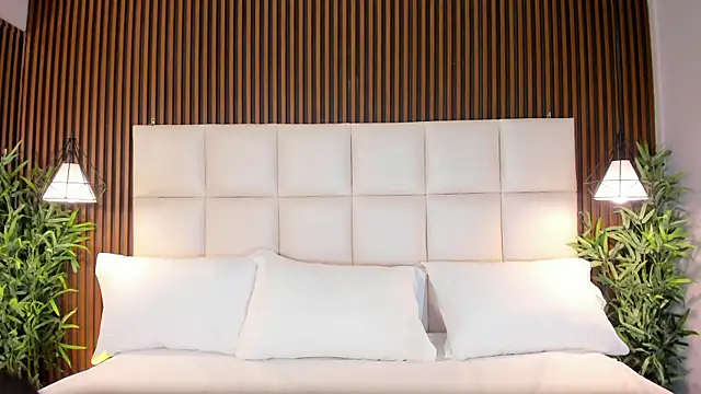 CailynBrowm online show from 12-21-25, 03:41