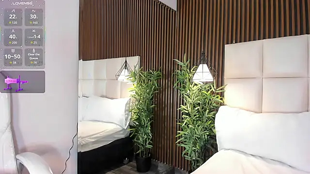 CailynBrowm online show from 10-22-25, 04:45