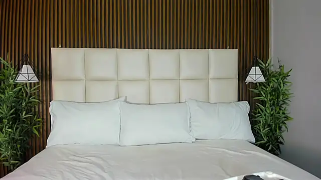 CailynBrowm online show from 11-12-25, 04:27