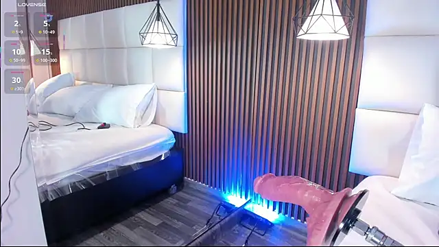 CailynBrowm online show from 11-13-25, 04:49