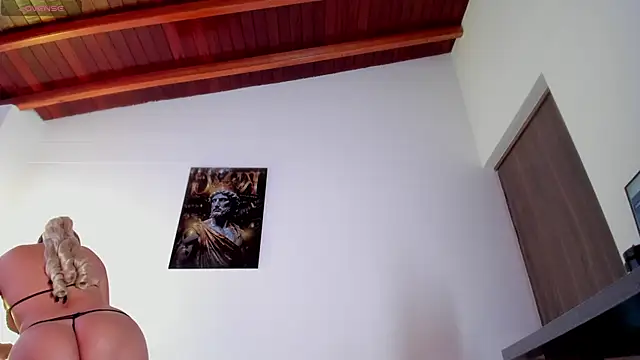 Nina Fuentes online show from 11-29-25, 04:29