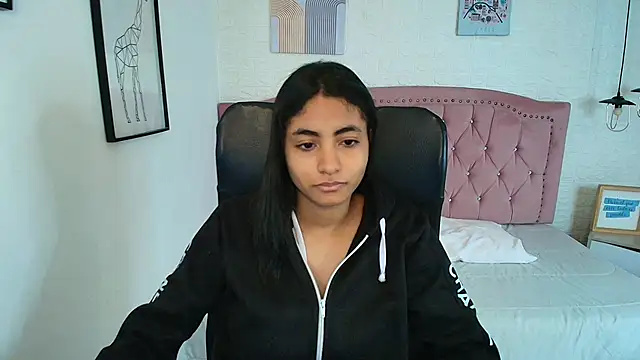 shaneelle online show from 12-16-25, 03:11