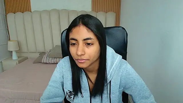 shaneelle online show from 02-04-26, 03:12