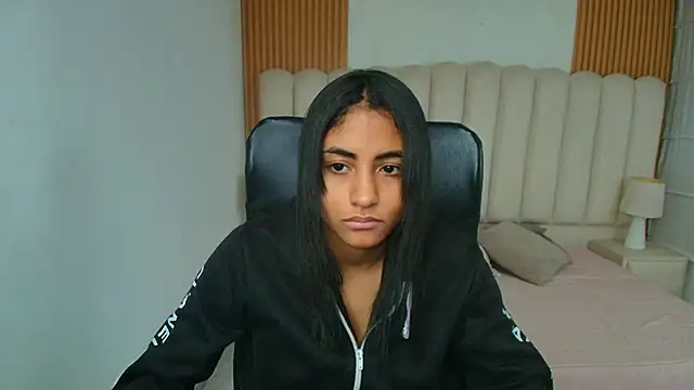 shaneelle online show from 03-02-26, 05:08