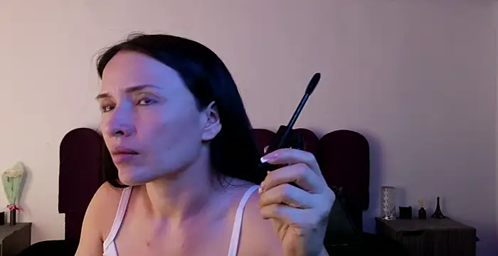 cristal hilton 10 online show from 02-10-26, 11:04