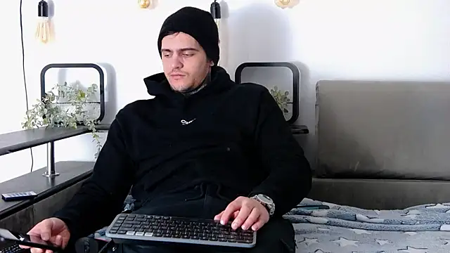 CarterCole online show from 02-23-25, 07:33