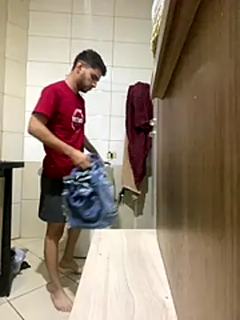 Maurob18 online show from 10-21-25, 11:04