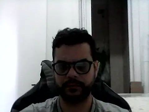 HornyBeachBoyBR online show from 06-27-26, 02:45