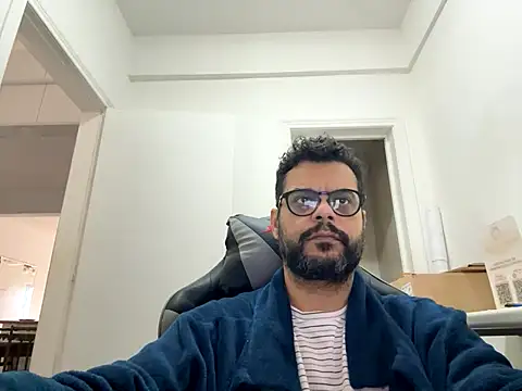 HornyBeachBoyBR online show from 07-08-26, 05:24