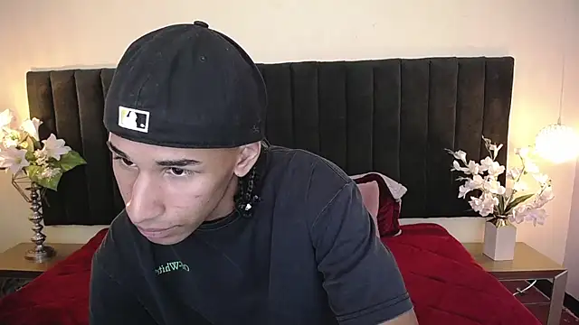 soft attraction online show from 04-13-26, 08:02