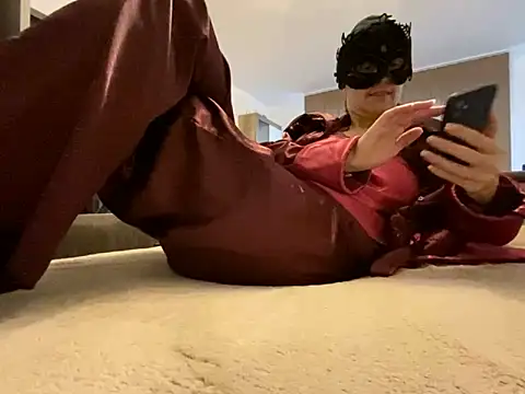 Marilou1983 online show from 02-10-25, 08:42