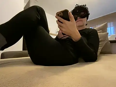 Snapshot of Marilou1983 chatting on 02-09-26, 04:16 Marilou1983 online show from 02-09-26, 04:16