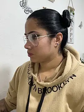 Snapshot of Sweet__Nurse1 chatting on 09-30-25, 02:45 Sweet Nurse1 online show from 09-30-25, 02:45