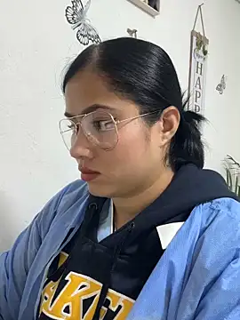 Snapshot of Sweet__Nurse1 chatting on 10-22-25, 04:50 Sweet Nurse1 online show from 10-22-25, 04:50