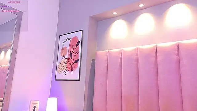 KeilyRoss online show from 11-04-25, 08:23