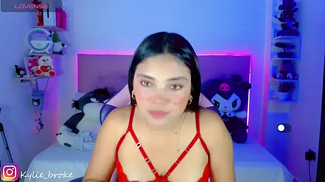 Kylie brokee online show from 02-14-25, 09:10