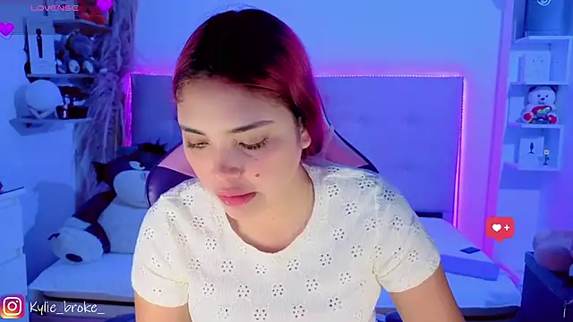 Kylie brokee online show from 05-03-26, 09:07