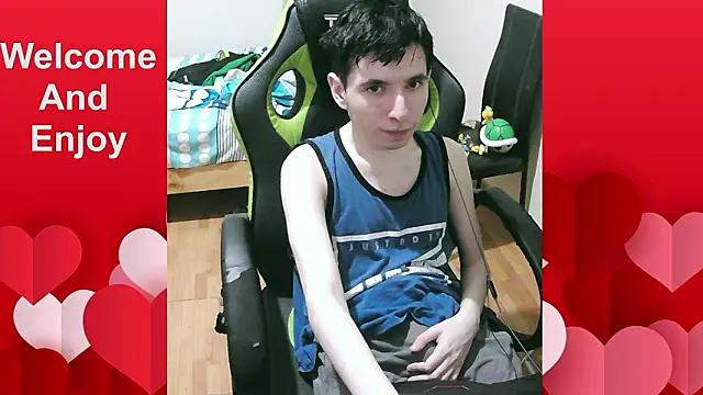 Snapshot of Twink_martinboy chatting on 03-10-26, 03:32 Twink martinboy online show from 03-10-26, 03:32