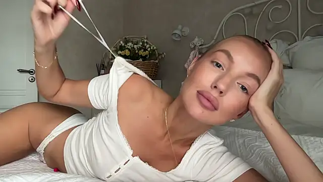 aestetick online show from 10-07-25, 09:21