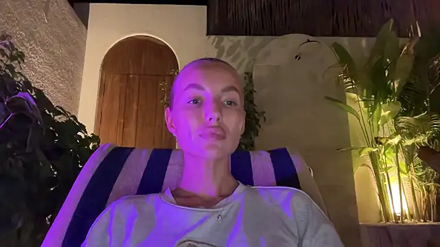 aestetick online show from 11-22-25, 12:48