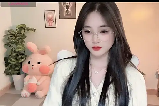  Aimy  online show from 11-19-25, 05:40