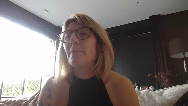 godinflower online show from 11-12-25, 08:40