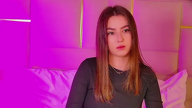 AliceMoreno online show from 11-17-25, 05:06