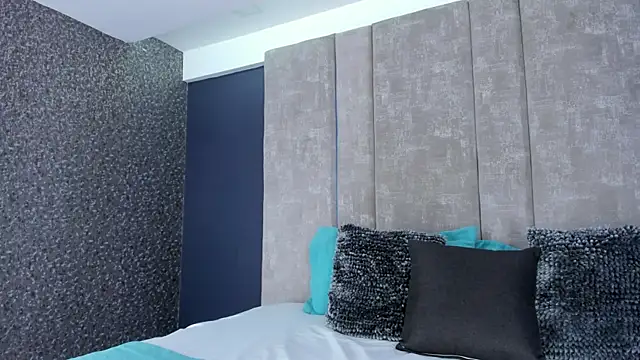 AmmyJones  online show from 04-08-26, 07:15