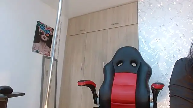 PaulinaRubio  online show from 02-21-25, 10:26