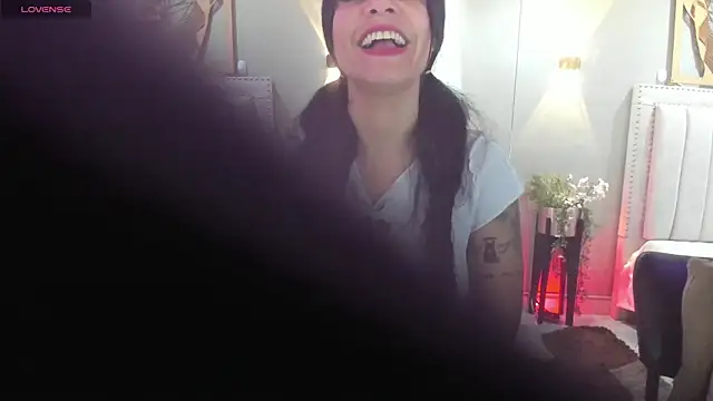 StefyGil  online show from 04-15-26, 12:21