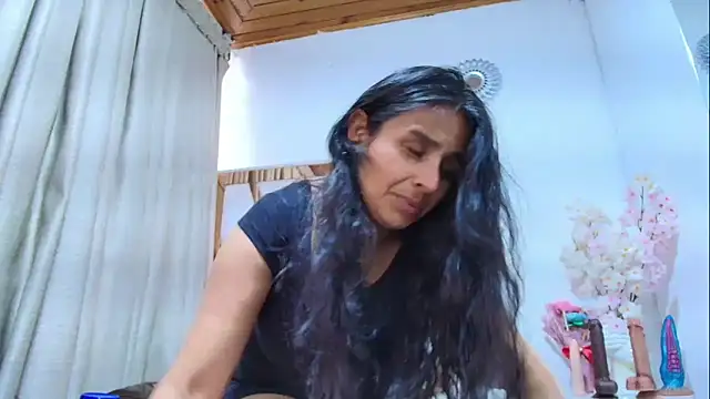  Marcela   online show from 11-28-25, 12:27