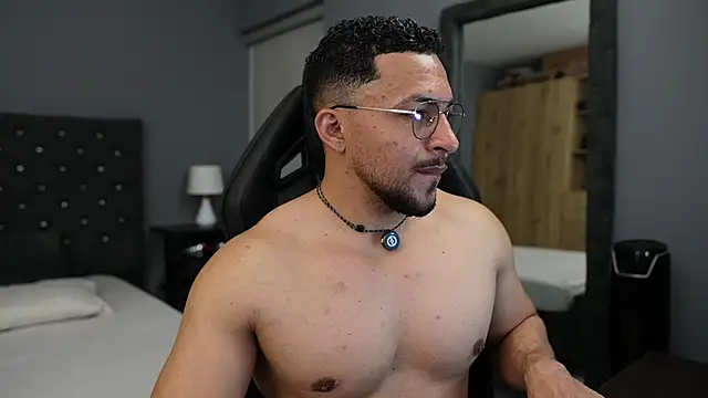 Martin Logan online show from 04-10-26, 01:12