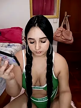 Juanamd1 online show from 02-25-25, 08:14