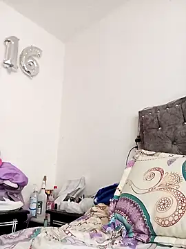 Juanamd1 online show from 12-04-25, 12:59