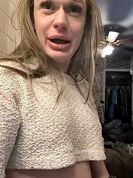 ImCarolinaCutiexxx online show from 11-20-25, 06:41