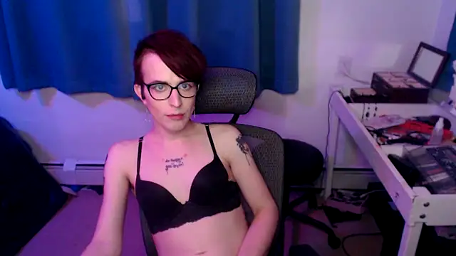 Snapshot of RyffBurnz chatting on 03-07-25, 12:48 RyffBurnz online show from 03-07-25, 12:48