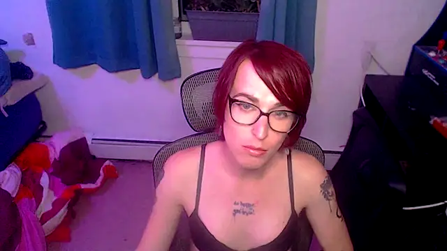 Snapshot of RyffBurnz chatting on 09-24-25, 12:40 RyffBurnz online show from 09-24-25, 12:40