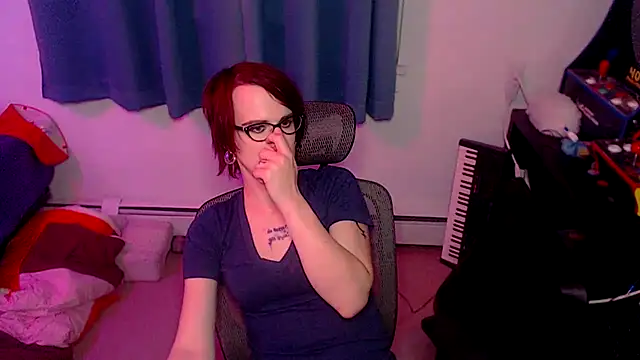 Snapshot of RyffBurnz chatting on 10-18-25, 02:24 RyffBurnz online show from 10-18-25, 02:24